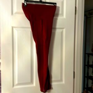 Burgundy compression leggings
